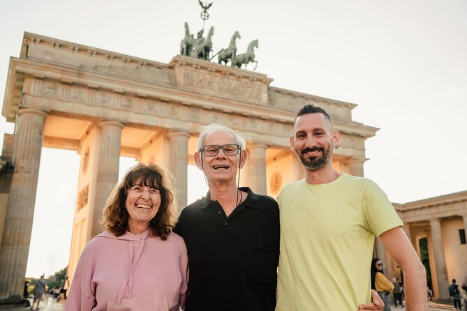 1.5 Hour Cinematic Style Portrait Photoshoot and Tour in Vienna - Volksgarten: flowers, fountains, and a Greek-style temple feel