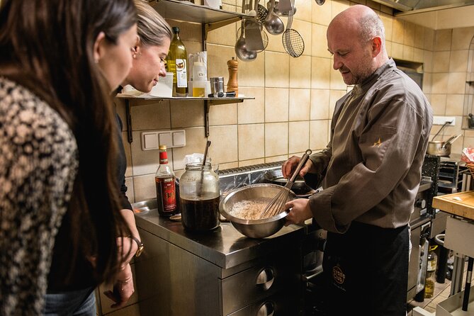 1 Hour Tradtional Kaiserschmarrn Cooking Class & Tasting in Wien - Inside the Cooking Session: Show Cooking With Actual Participation