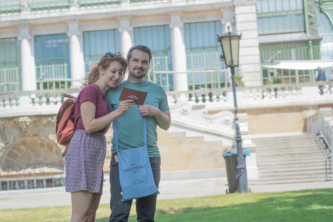 A box for a romantic walk in the city center of Vienna - Walking a Romance Script Through Vienna’s Center
