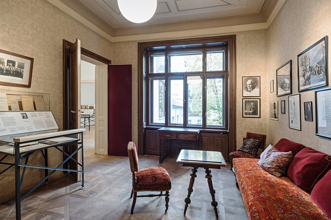 Admission to the Sigmund Freud Museum - Freud at Berggasse 19: what you’re really paying for