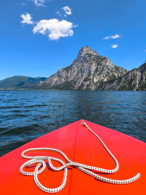 Alpine Beauty & Fairytale Towns: Hallstatt & Salzburg Tour - Traunkirchen on Lake Traunsee: When Daylight Lets You Add the Lakeside