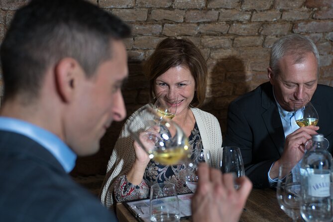 Austrian Wine Tasting - How Austrian Wine Tasting in Vienna’s 2nd District Feels