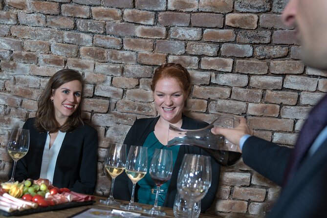 Austrian Wine Tasting - Getting There: Hollanstraße Meeting Point and a Smooth Arrival