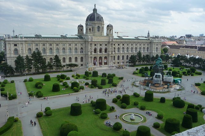 Authentic Experience: When in Vienna, do as the Viennese do! - Private guide energy: what you should ask on day one