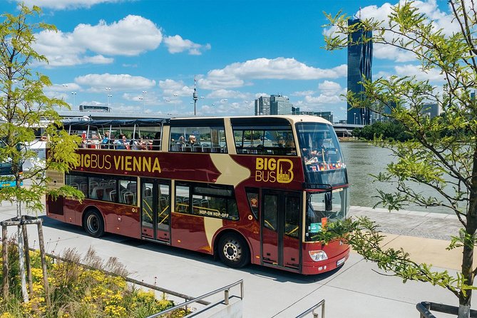 Big Bus Vienna Hop-On Hop-Off Sightseeing Tour - Audio commentary, Wi‑Fi, and the stops between ears