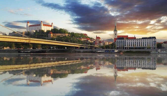 Bratislava Small-Group Day Trip from Vienna with Walk & Lunch - Key things I’d zoom in on