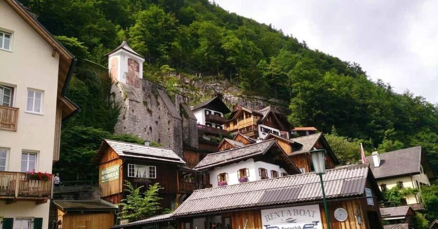 Bratislava/Vienna: Hallstatt, Salzburg, & Alpine Music Tour - Salzburg: UNESCO Old Town With Mozart at the Center