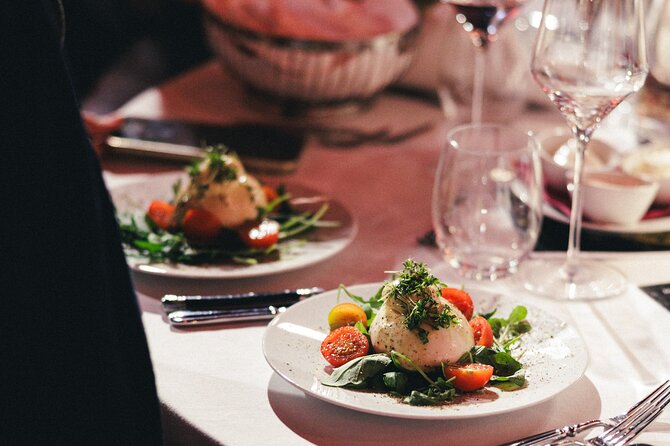 Burlesque Spectacular Dinner Show - Who should book this burlesque dinner show (and who should skip it)