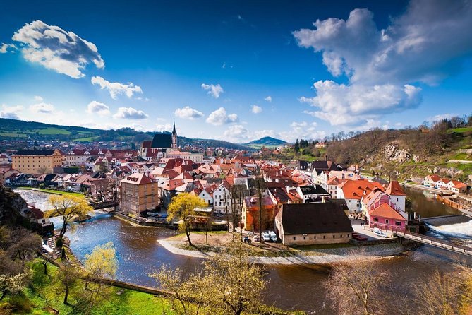 Cesky Krumlov Small-Group Day Trip from Vienna - Road trip day: Burg Ottenstein, Weitra, and border-country views