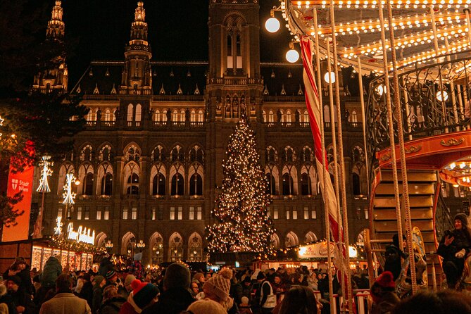Christmas Walk Vienna : 5 Markets & Old Town in 3h (EN/DE) - A 4:30 pm walk that fits a Vienna evening