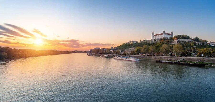 Day trips from Vienna: Bratislava and Budapest with Guide - Bratislava on foot: winding old streets and the Danube view