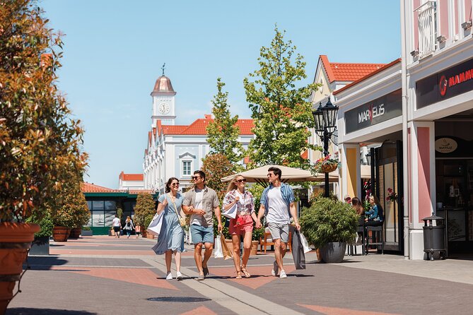 Designer Outlet Parndorf Return Shuttle Bus from Vienna - Why the Vienna–Parndorf Shuttle Is a Smart Shopping Setup