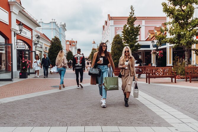 Designer Outlet Parndorf Return Shuttle Bus from Vienna - Logistics You Should Not Ignore: Tickets, Boarding, and Staff Instructions