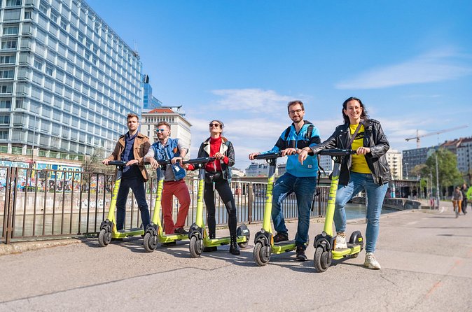 E-Scooter Tour through amazing Vienna! - The guide factor: how to get the most from the explanations