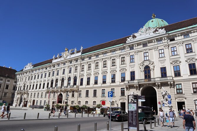 Empress Sisi - The Lady Di of Vienna - Starting at Café Mozart: Easy Access and a Clear Route