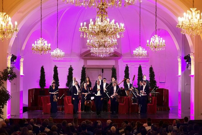 Evening at Schönbrunn Palace Vienna: 3-course Dinner and Concert - What about the palace itself?