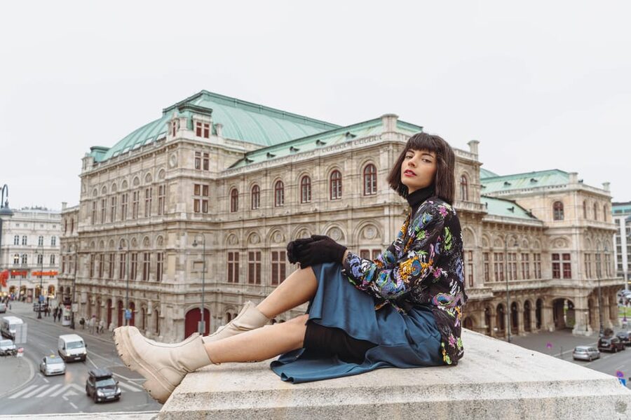 Exclusive Vienna Photography Session and City tour - How the photographer’s workflow turns you into a confident subject