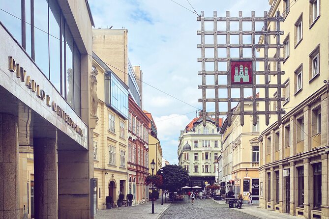 Explore Bratislava with a Local: Private Tour from Vienna - Bratislava Castle views plus a Baroque garden stroll