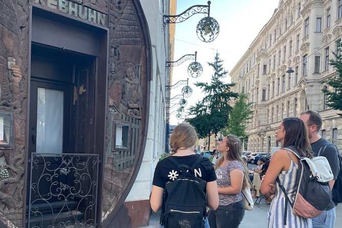 Explore the Hidden Gems of Vienna with CityRiddler - Stop 2: Basiliskenhaus and the question behind the legend
