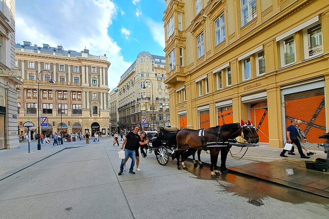 Fall in Love with Vienna in 4h: Hidden Gems- Group Tour - Older than the map: Ruprechtskirche, Ankeruhr, and walking time itself