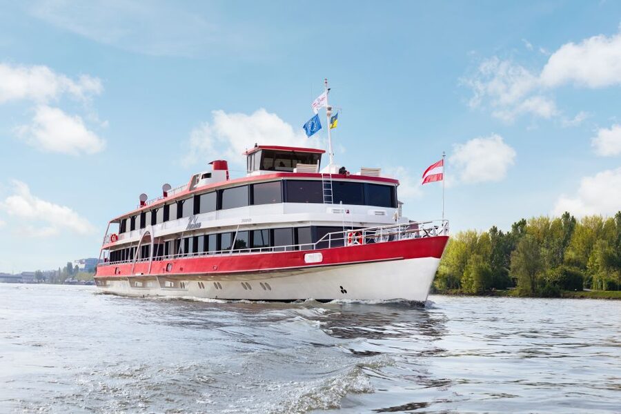 From Melk: 5-Hour Wachau River Cruise - Cruising Wachau from Melk on the DDSG Blue Danube ship