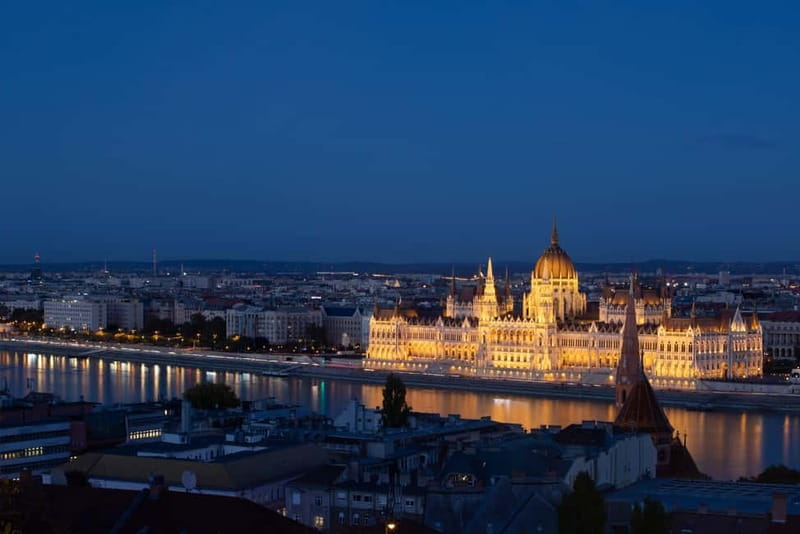 From Vienna: Bratislava& Budapest Day Tour with Photographer - Tour Breaks and Shopping Time: How to Use Your Freedom