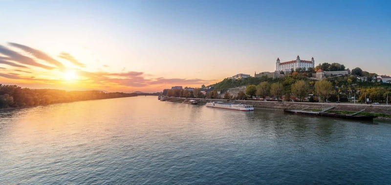 From Vienna: Bratislava& Budapest Day Tour with Photographer - Budapest Highlights: Parliament, Fisherman’s Bastion, and Danube Views That Feel Real
