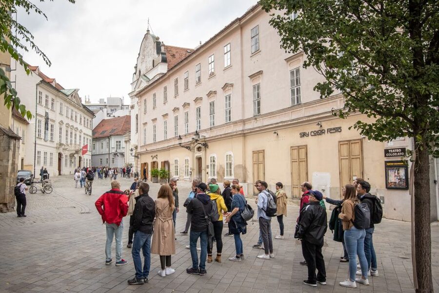 From Vienna: Bratislava Day Trip - Guide quality and small-group dynamics that actually change the day