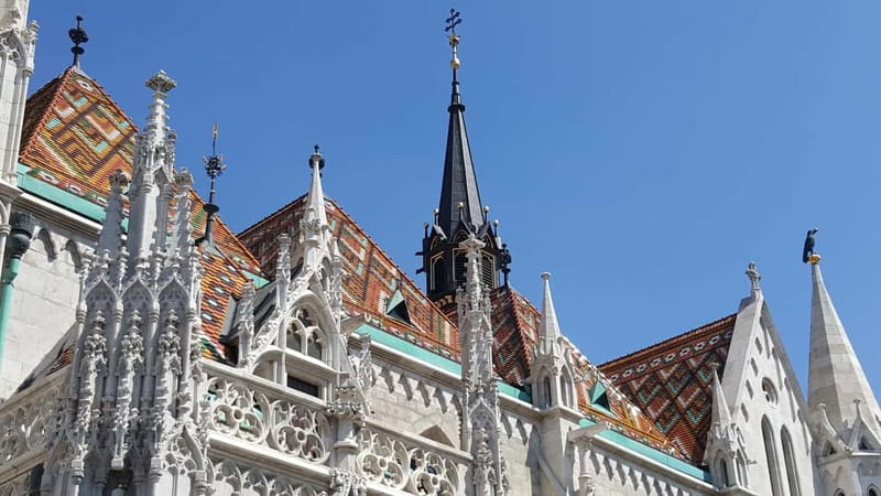 From Vienna: Budapest Small-Group Guided Day Tour - The minivan start from Vienna: comfort + conversation