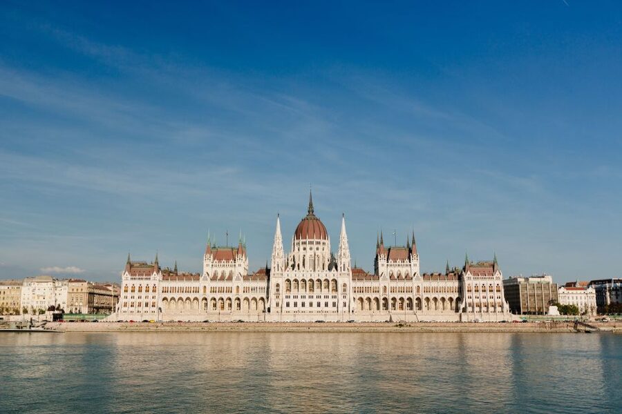 From Vienna: Guided Day Trip to Budapest - Free Time in Pest (3.5 Hours): How to Actually Use It