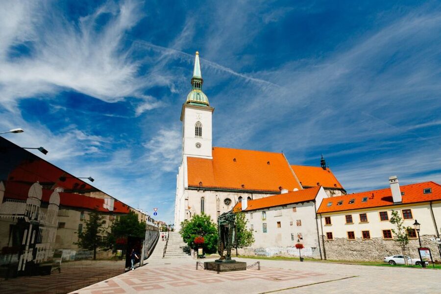 From Vienna: Guided Tour to Bratislava with Speed Boat Ride - Free Time That Actually Lets You Make Choices