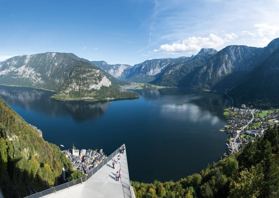 From Vienna: Hallstatt, Mountains & Alpine Lakes Day Trip - Hallstatt Old Town: How to Use Your Up-to-Three-Hour Window