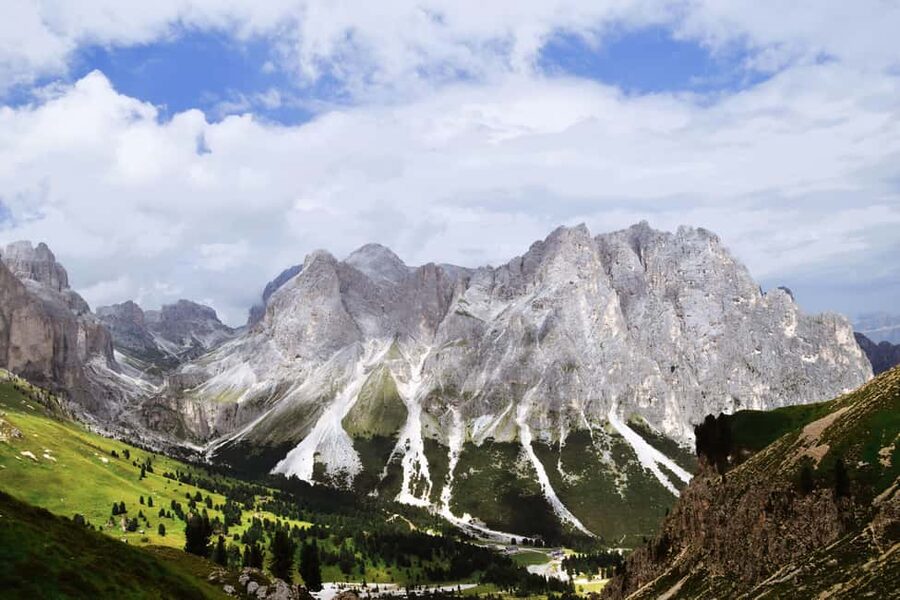 From Vienna: Hallstatt Mountains and Lakes Tour - Hallstatt UNESCO day: salt mining stories, old streets, and real free time