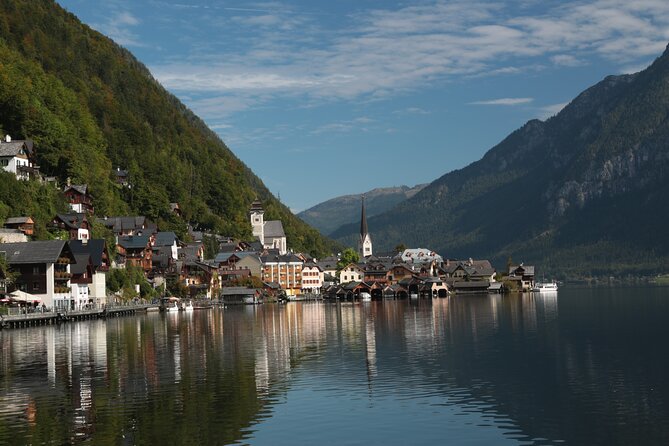 From Vienna: Hallstatt, Salzburg, Melk, Alps & Lakes Day Trip - Getting on board at Vienna’s Albertinaplatz and what pickup changes