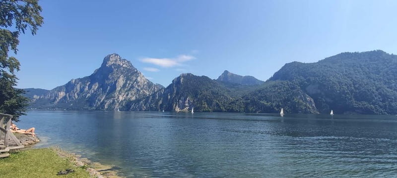 From Vienna: Scenic Hallstatt & Historic Salzburg Day Tour - Guides and languages: Spanish on paper, English in practice sometimes