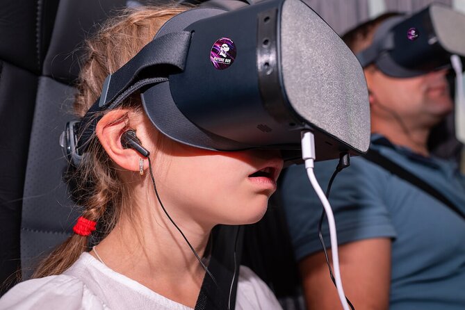 Future Bus Tours - Vienna's highlights bus tour with virtual reality - Rathaus area and the Ringstraße building list you can actually use