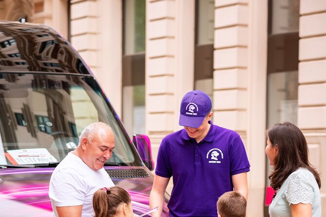 Future Bus Tours - Vienna's highlights bus tour with virtual reality - Back near the State Opera: final emperor moment and a concert inside