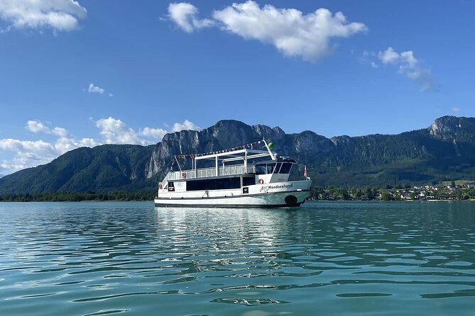 Guided excursion to Hallstatt in the Salzkammergut from Vienna - Mondsee boat tour: the included break that makes the day feel longer
