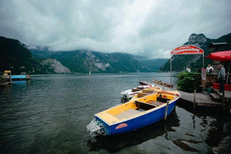 Hallstatt: Photoshoot with a Professional Photographer - Pastel lanes and quieter corners: getting variety without wandering for hours