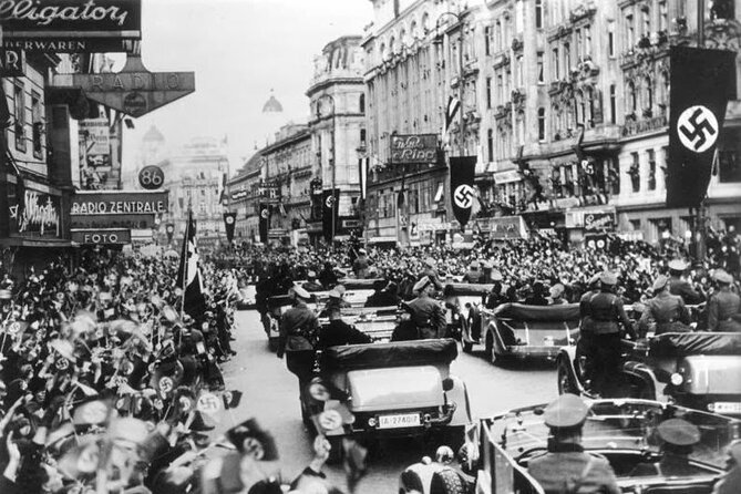 Historical Hitler Walking Tour of Vienna - An Art School Rejection That Echoes Through the Story
