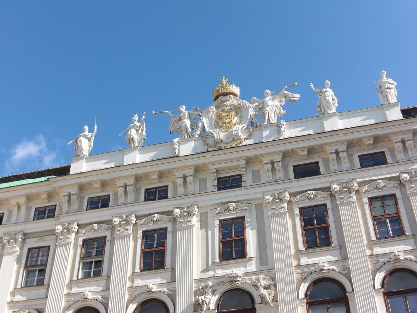 Hofburg, Sisi Museum and Imperial Apartments Private Tour - Start at Michaelerplatz, then get your bearings fast
