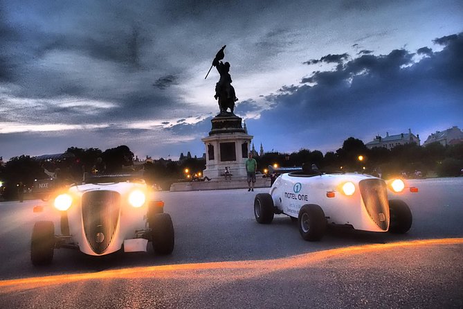 Hotrod Moonlight Tour -evening tour with PRATER ferrys wheel ride - Meeting at Judengasse 4 and getting geared up fast