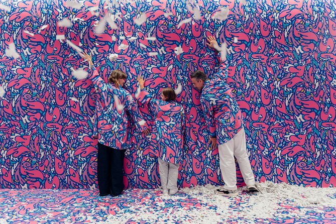 Ikono Vienna an Immersive Experience - The Fun Stuff: Laser Light Photos, Silver Balloons, and Old-Fashion Games