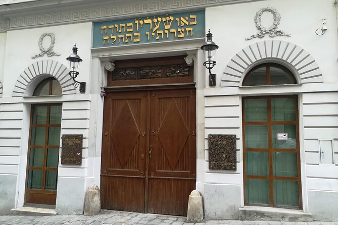 Jewish Vienna Walking Tour - Theater Nestroyhof Hamakom: where Yiddish culture shows up in stone
