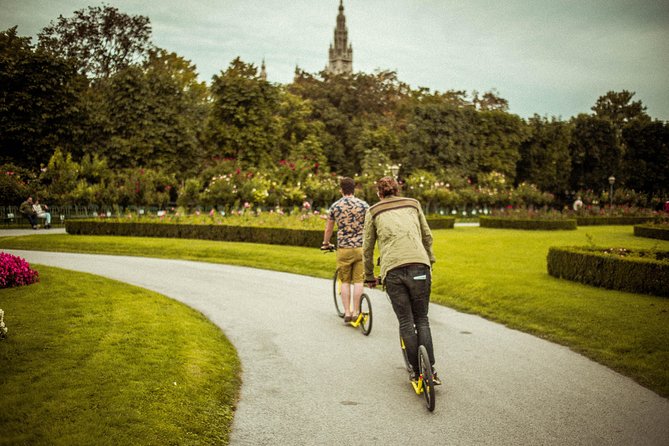Kick-Bike Small-Group Tour Through Vienna with Locals - Small group matters: why the cap changes the experience