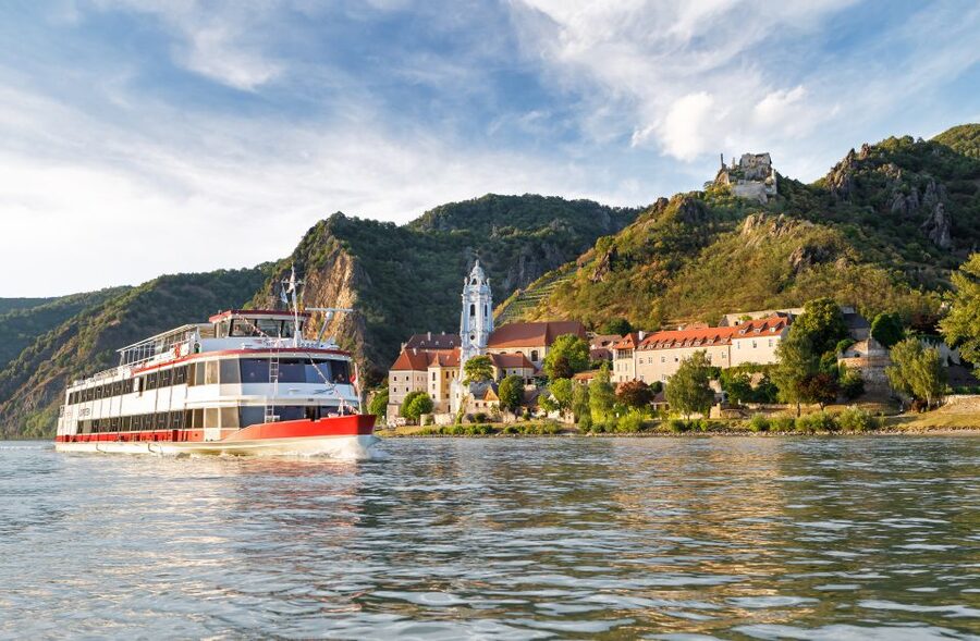 Krems: Wachau Valley River Cruise with 3-Course Meal - Why This Wachau Valley Loop Works So Well