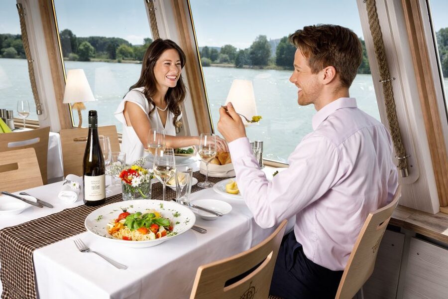 Krems: Wachau Valley River Cruise with 3-Course Meal - Service, Support, and the Small Moments That Matter