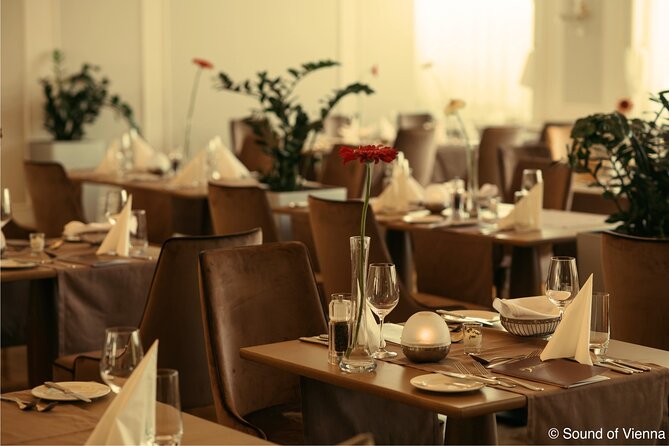 Kursalon Vienna: Strauss and Mozart Concert With Dinner - Dinner at Restaurant Johann: A 3- or 4-Course Viennese Setup