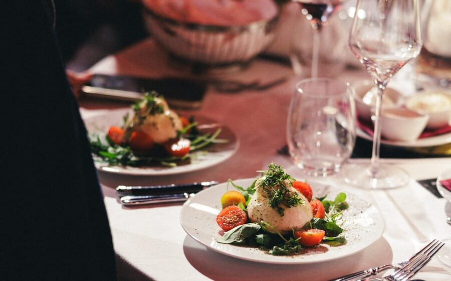 Mirage Vienna: Burlesque Spectacular – Dinner Show - Your 3-hour flow: three show blocks with courses in between