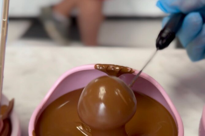 Mozart Kugel Workshop in Chocolate Museum Vienna "BO-YO" - The Instructors: Why the Teaching Style Changes Everything